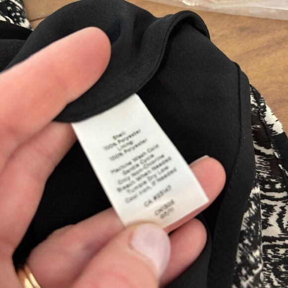 Talbots Black and White Paisley Blouse & Tank Cowl Neck Wrap Sleeveless Size 16W - Picture 6 of 7